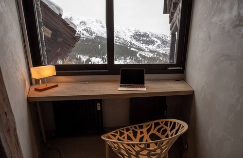 Meribel Centre Apartment | Grands Sorbiers 6: premium apt route de la Renarde