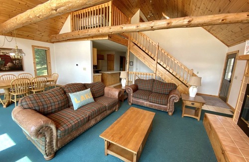 St Germain House | Grandview Getaway - Total Family Friendly Package