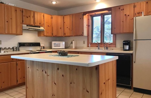 St Germain House | Grandview Getaway - Total Family Friendly Package