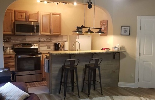 Mount Washington Apartment | Grandview Studio Apartment Mt Washington at McArdle Rdwy