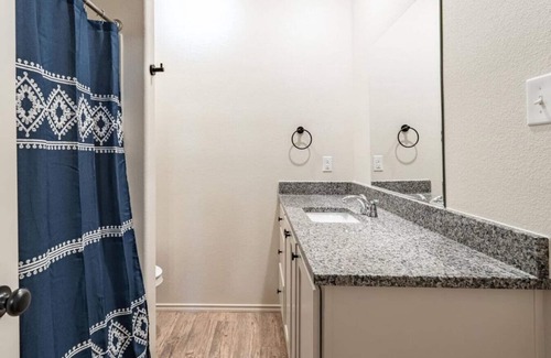 Lubbock House | Granite Valley Lodge - 3BR/2BA - Brand New Home