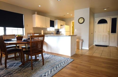 Branson House | Grant's Condo in The Greens