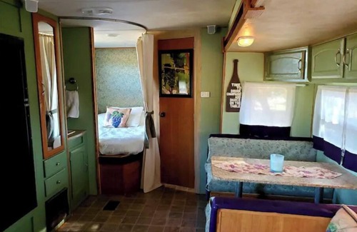 Fredericksburg House | Grapeseed: Your Peaceful Vineyard Retreat