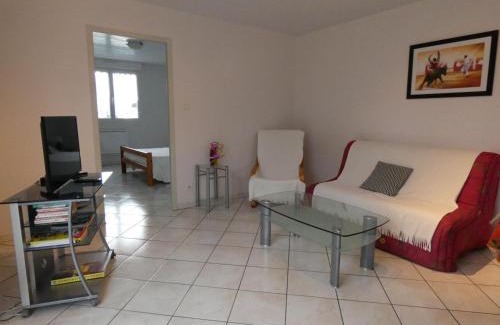 Saint-Vincent-de-Paul House | Gravieres ii