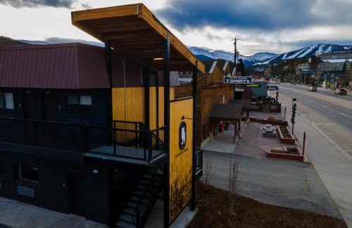 Winter Park Hotel | Gravity Haus Winter Park