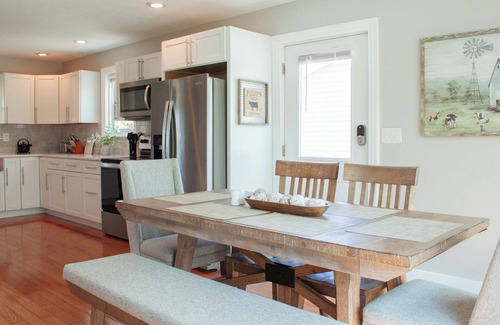 Buchanan Other | Gray Owl Farmhouse Your Peaceful Getaway