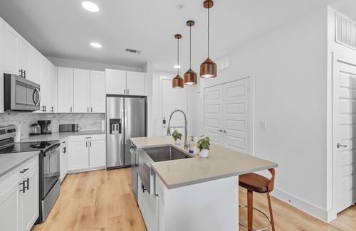 Fort Worth Condo | Grayson 14012 Luxury Living DT Forth Worth 2BD2B
