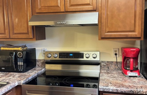 Charleston Condo | Great 2BR, 2 Bath, Charleston SC, in West Ashley