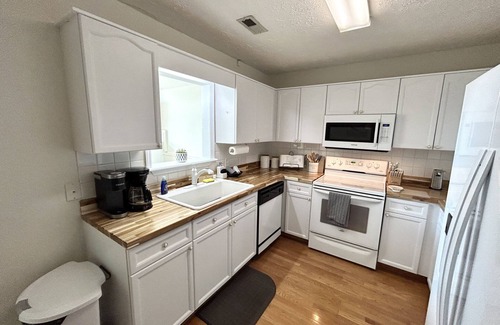 Boiling Spring Lakes House | Great 4 Golf! Waterfront House In Southport, Close To Beaches