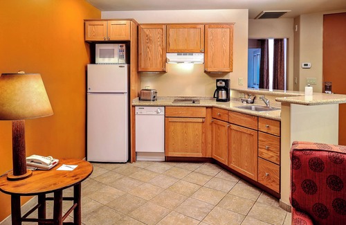 Oak Creek Apartment | Great Amenities for Groups! Pool, Bbq Facilities, Close to Sedona Trail Zen