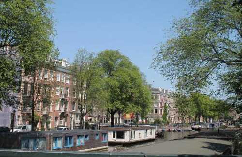 Van Lennepbuurt Apartment | Great Apartment Amsterdam