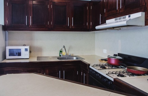 Zona Hotelera Apartment | Great apartment in Cancun, pool & parking.
