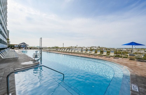 Destin Condo | Great Beach Front Condo at Pelican Beach