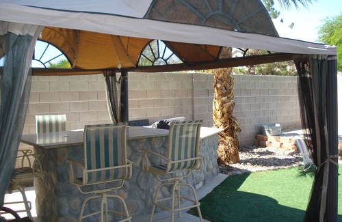 Paradise House | GREAT/CONVENIENT LOCATION CLOSE TO AIRPORT AND CITY PARK