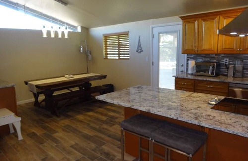 Tucson House | Great conveniently located home. Near mall and many restaurants.