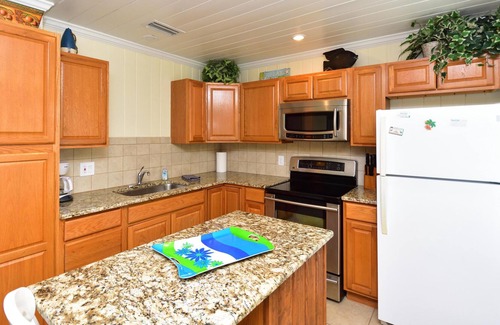 Clearwater Beach Cabin | Great Cottage 20 seconds to Beach