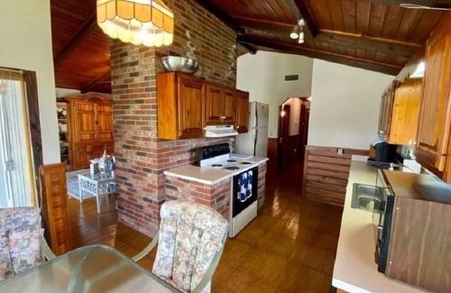 Suwannee House | Great Florida Fishing 3br 2bath Waterfront Private Docks Deck Boat to Ocean!