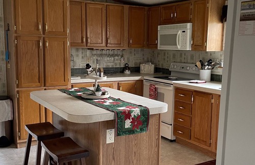 Bryson City House | Great for large groups. Minimum 5 10% discount for 5 day stay for 4th of July.