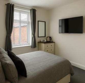 Weymouth Hotel | Great Georges Retreat Central Weymouth Beach Contactless Smart Accommodation