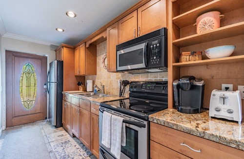Whitney Beach Condo | Great Get away on the canal in Longboat Key