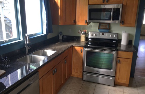 Port Angeles House | Great Harbor Views, Walk to Victoria Ferry and downtown, Roomy Apartment!