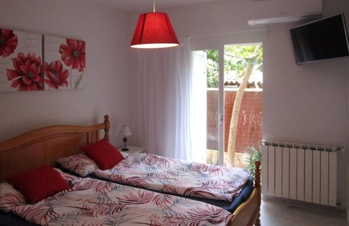 Son Servera House | Great holiday home near the beach with a private, heatable pool