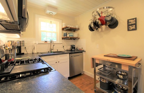 Brewster House | Great Home With Large Yard 300 Yards To Sheep's Pond (2277)