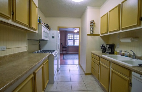 Ogden House | Great house for family and pets, close to everything!