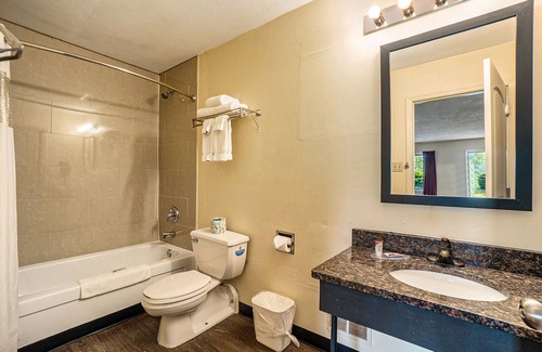 South Haven Hotel | Great Lakes Inn and Suites