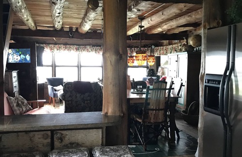 Arcadia Cabin | Great Lakes Splendor! - Unique Lake Michigan Lakefront Log Cabin