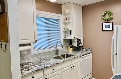 Steamboat Springs Condo | Great LOCATION-VIEWS-RELAX-HOT TUB-WALK OR BUS TO LIFTS-Sleep 5- 2BR/2Bath Condo