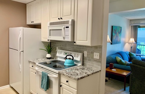 Steamboat Springs Condo | Great LOCATION-VIEWS-RELAX-HOT TUB-WALK OR BUS TO LIFTS-Sleep 5- 2BR/2Bath Condo