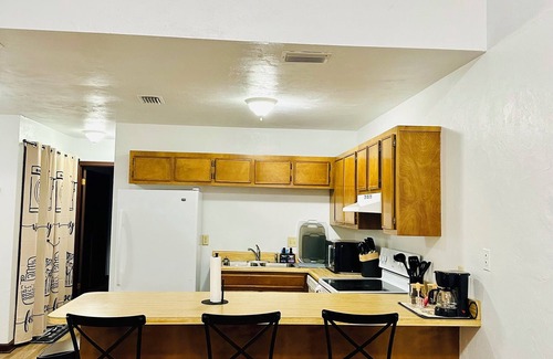 Tallahassee House | Great Location! 2BR/2BA Townhome Near Everything
