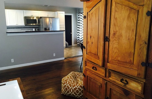 North San Antonio - SAT House | Great Location, Classy & Comfy