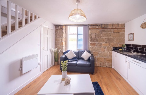 Leeds Apartment | Great Location for Work Near Kirkstall