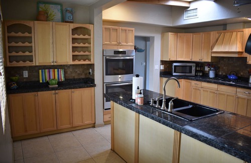 Richland Heights East House | Great Location - near Univ. of Arizona, Banner Hospital, restaurants and more