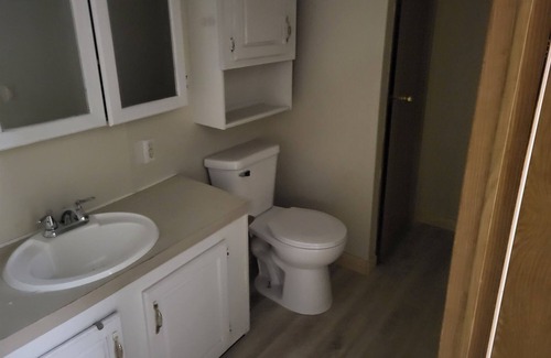 Blue Creek House | Great Location near Shawnee!