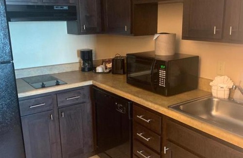 Florida Central Atlantic Coast Apartment | Great Location - One spacious suite located in a condotel few minutes away rom Disney World