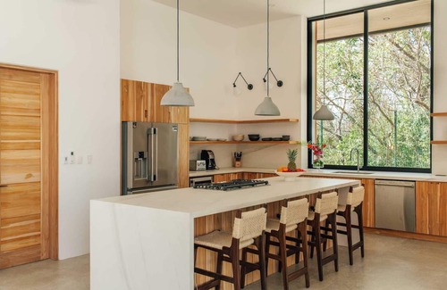 Playa Guiones Villa | Great Location! Private path to beach