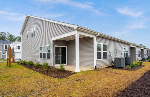Little River House | Great Location Townhome- Just Minutes to the Beach and Sports Complex