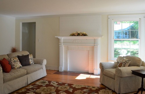 Mooresville House | Great Mooresville location, Perfect for longer-term Guests Who Want A Home Feel
