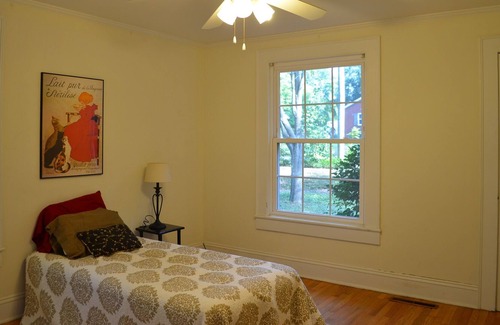 Mooresville House | Great Mooresville location, Perfect for longer-term Guests Who Want A Home Feel