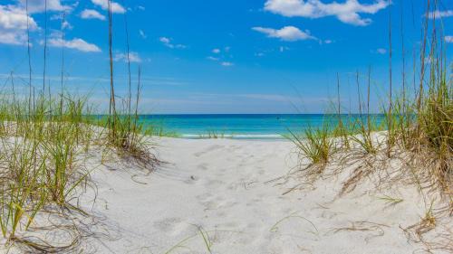 Riviera Beach House | Great Rates Available NOW!/Relaxing Coastal Beach Home West PCB/3Bd & 2Ba