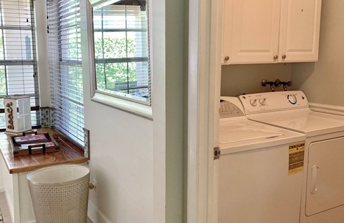 Davie House | Great room in a beautiful home in safe community