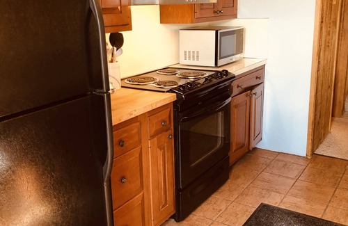 Four O'Clock House | Great ski in/ski out mountain cabin for families or friends
