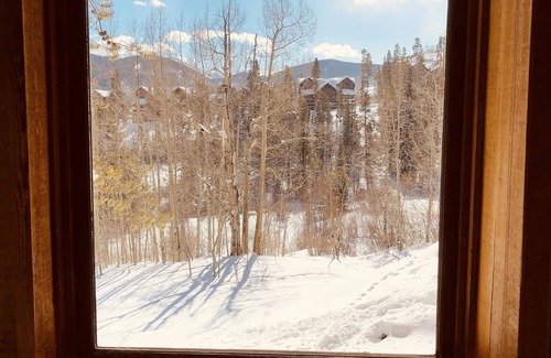 Four O'Clock House | Great ski in/ski out mountain cabin for families or friends
