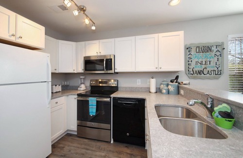 Pawleys Island Condo | Great Southern Weather!