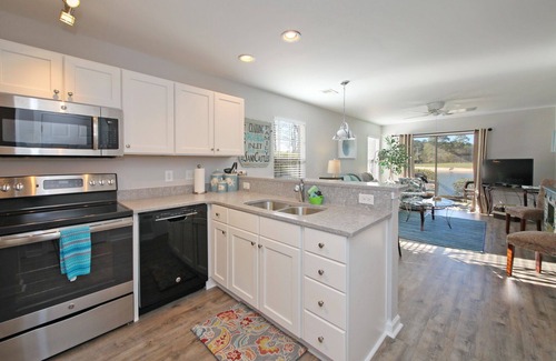 Pawleys Island Condo | Great Southern Weather!
