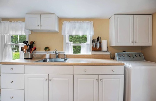Hamilton Apartment | Great Space to be Together and Spread out