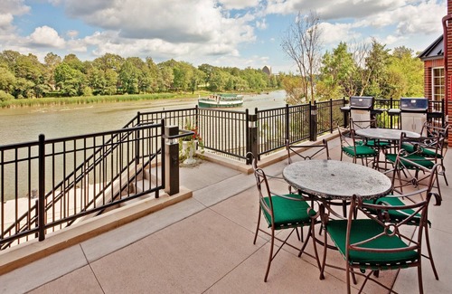 Rochester Apartment | Great Studio | Free Breakfast, Indoor Pool